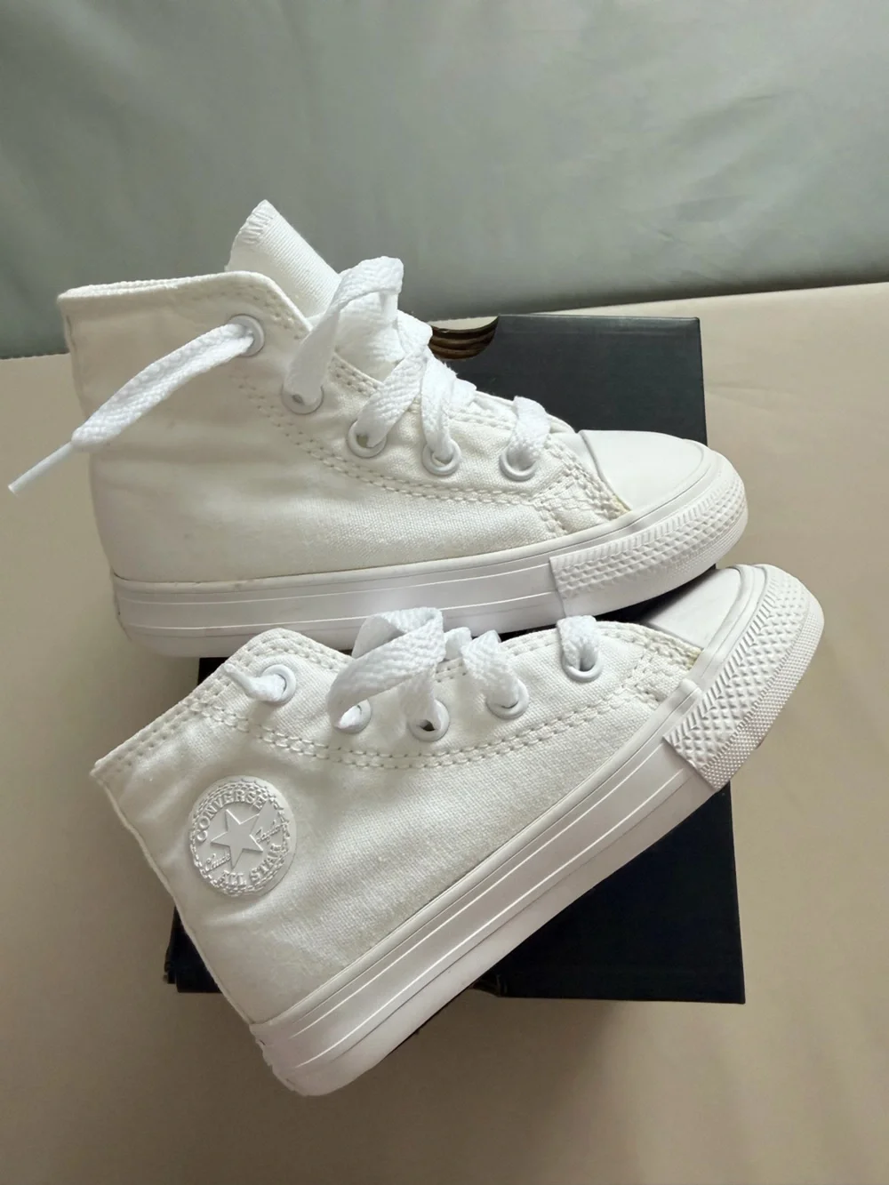 Converse Toddler Boy White High-Top Canvas Sneaker | Size 7 | New